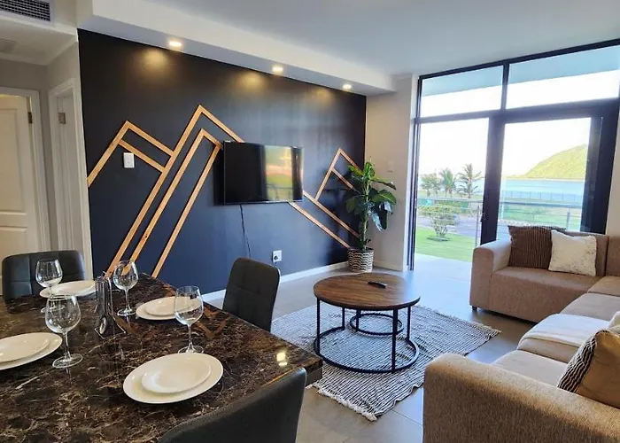 Accommodation Front - Charming 2 Sleeper In Point Waterfront