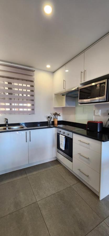 Front - Charming 2 Sleeper In Point Waterfront Durban