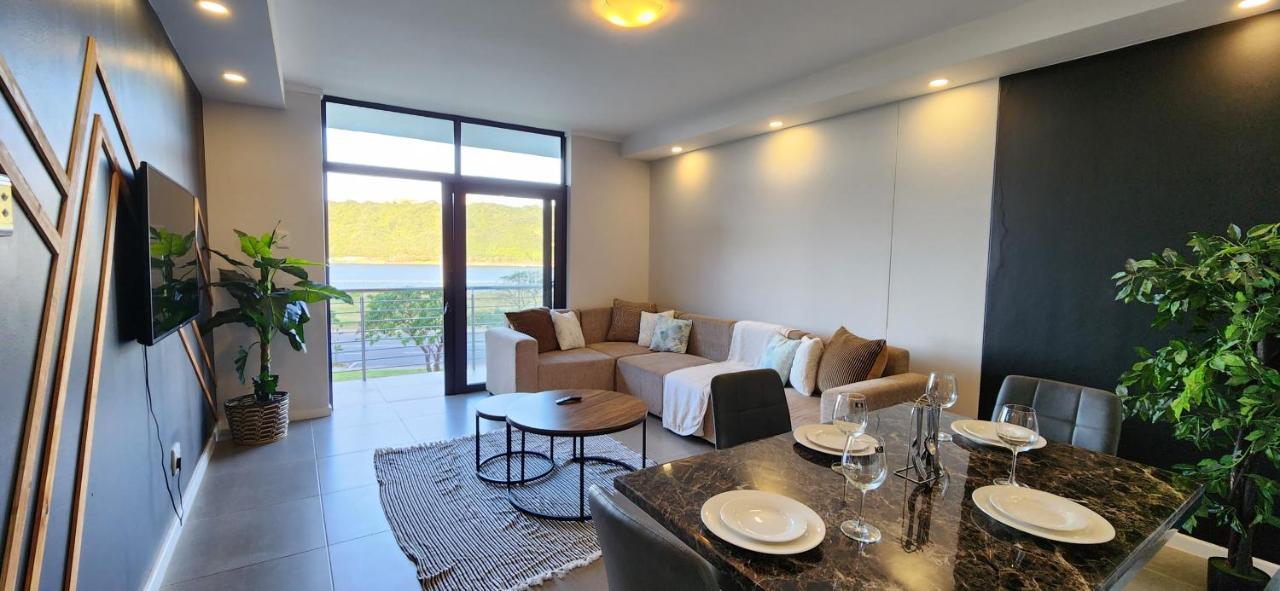 Front - Charming 2 Sleeper In Point Waterfront Durban